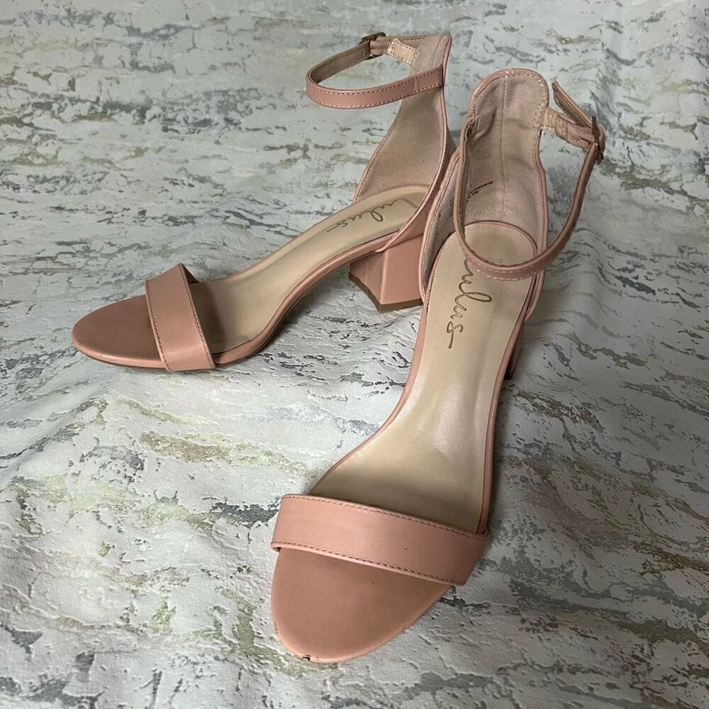 Lulu’s Harper Heels - Picture 2 of 7